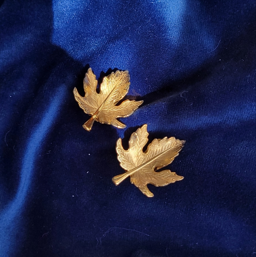 Vintage Golden Fall Leaf Earrings